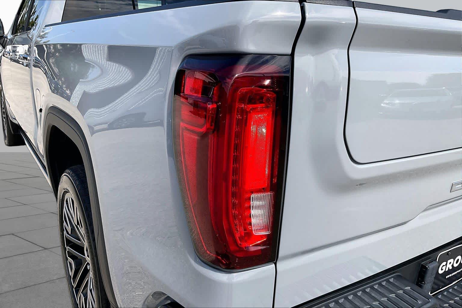2024 GMC Sierra 1500 photo 29 of 35