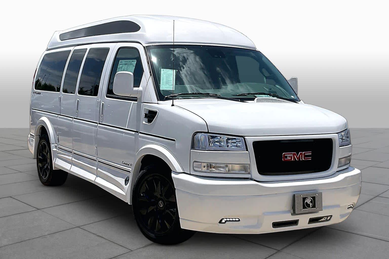 New 2026 Summit White GMC Work Van image 2
