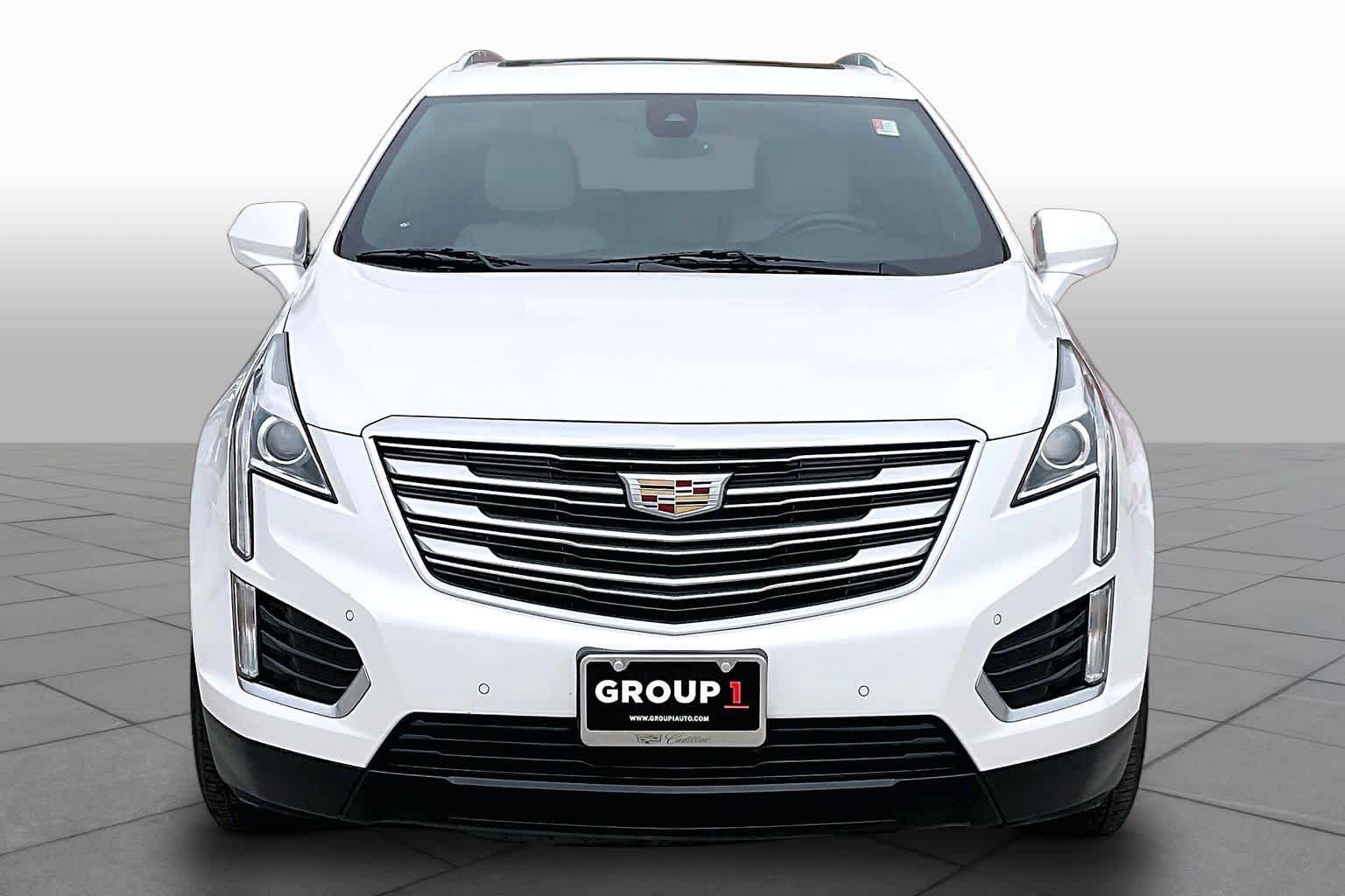 2018 Cadillac XT5 photo 4 of 35