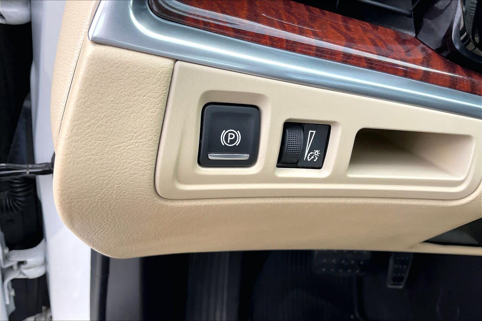2018 Cadillac XT5 photo 15 of 35