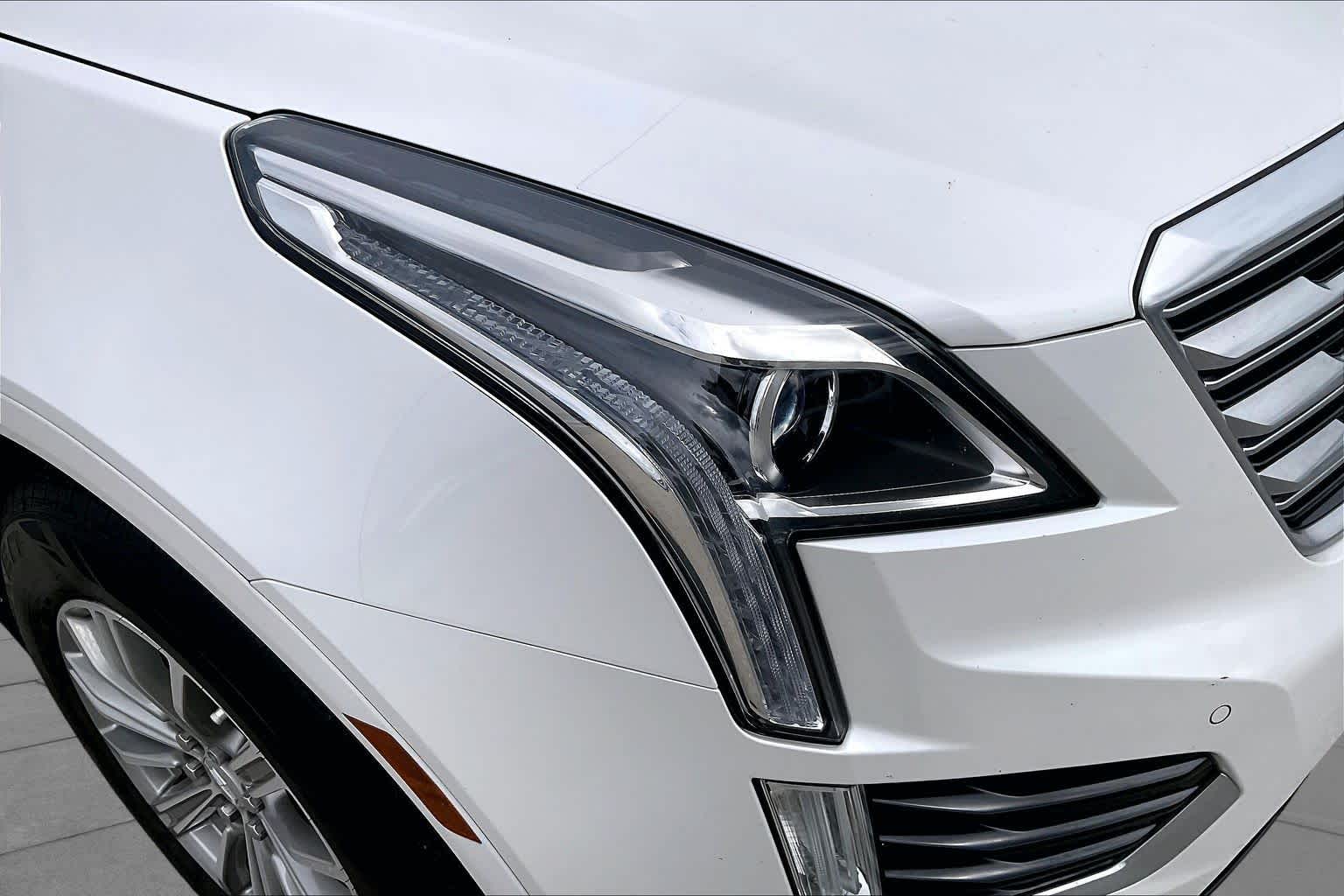 2018 Cadillac XT5 photo 28 of 35
