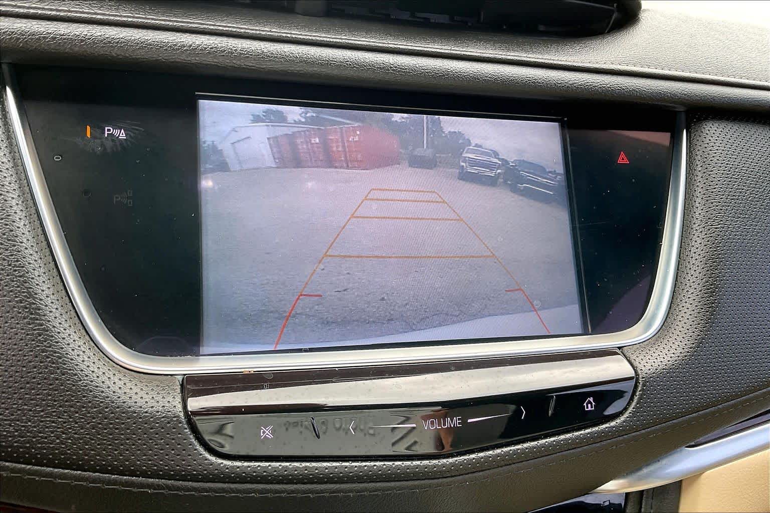 2018 Cadillac XT5 photo 27 of 35