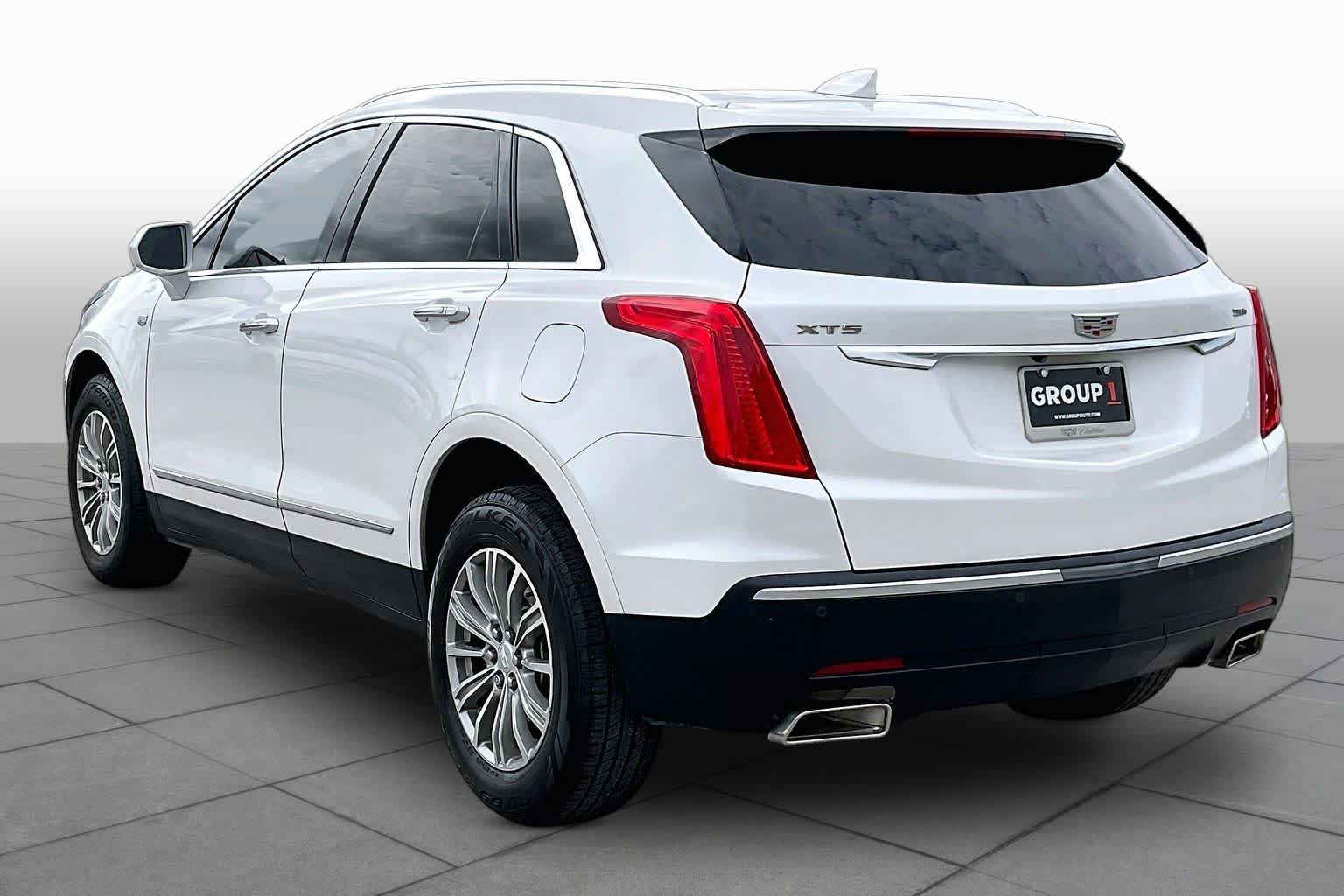 2018 Cadillac XT5 photo 12 of 35