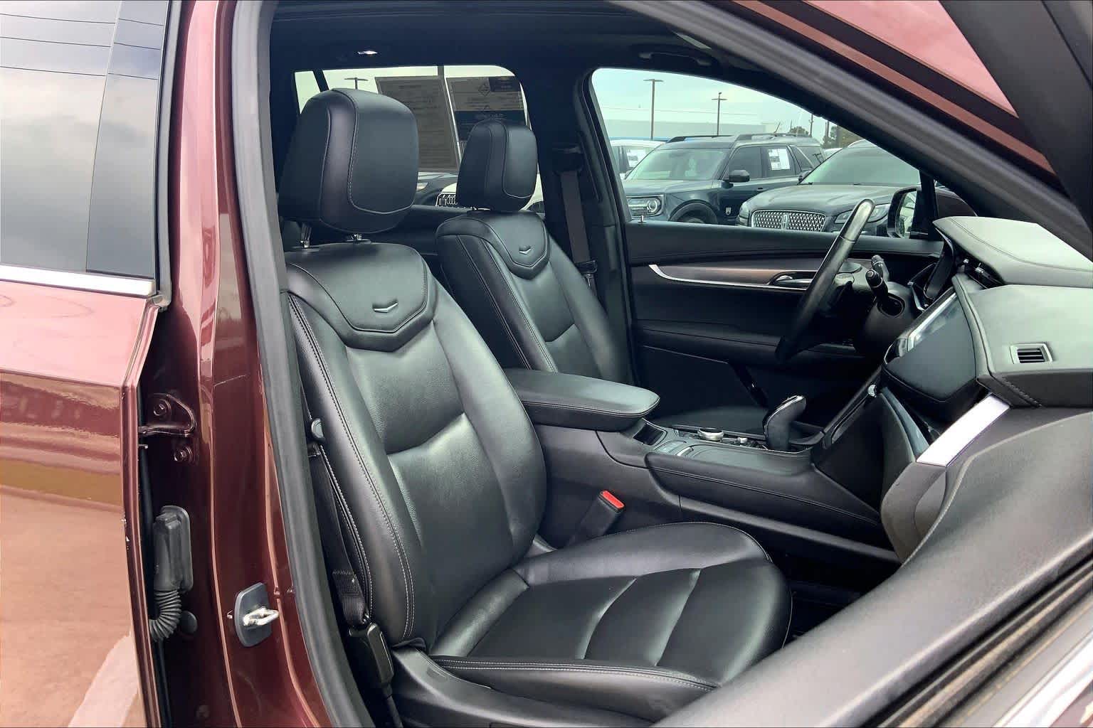 2023 Cadillac XT6 FWD Luxury - 8
