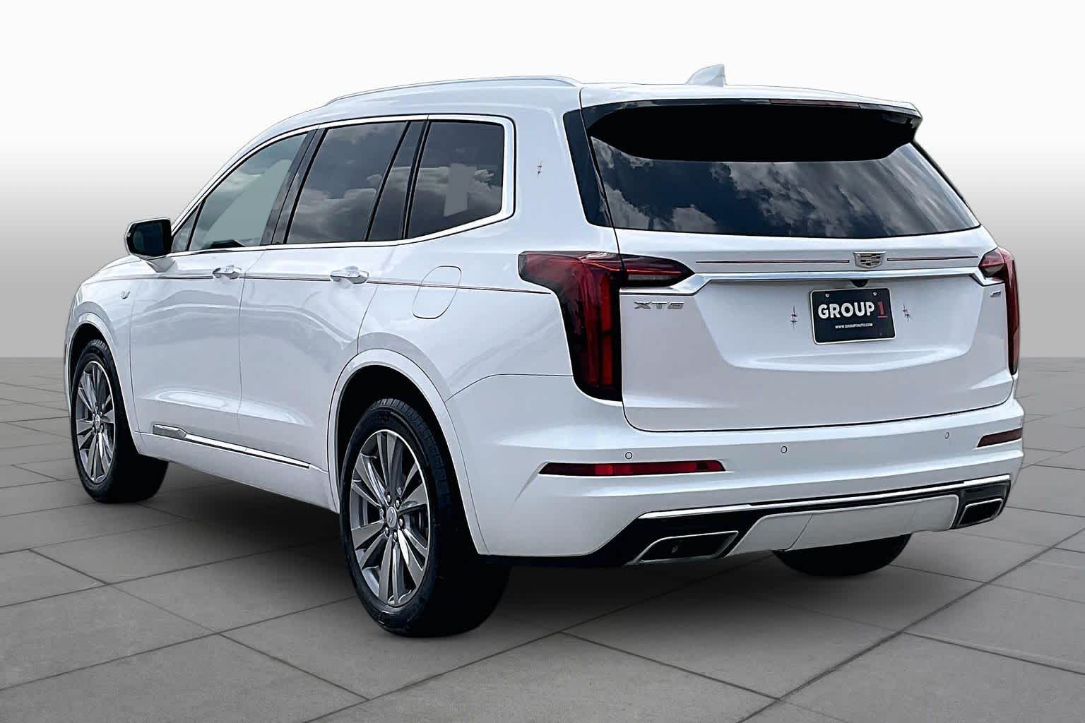 2024 Cadillac XT6 FWD Premium Luxury - 11