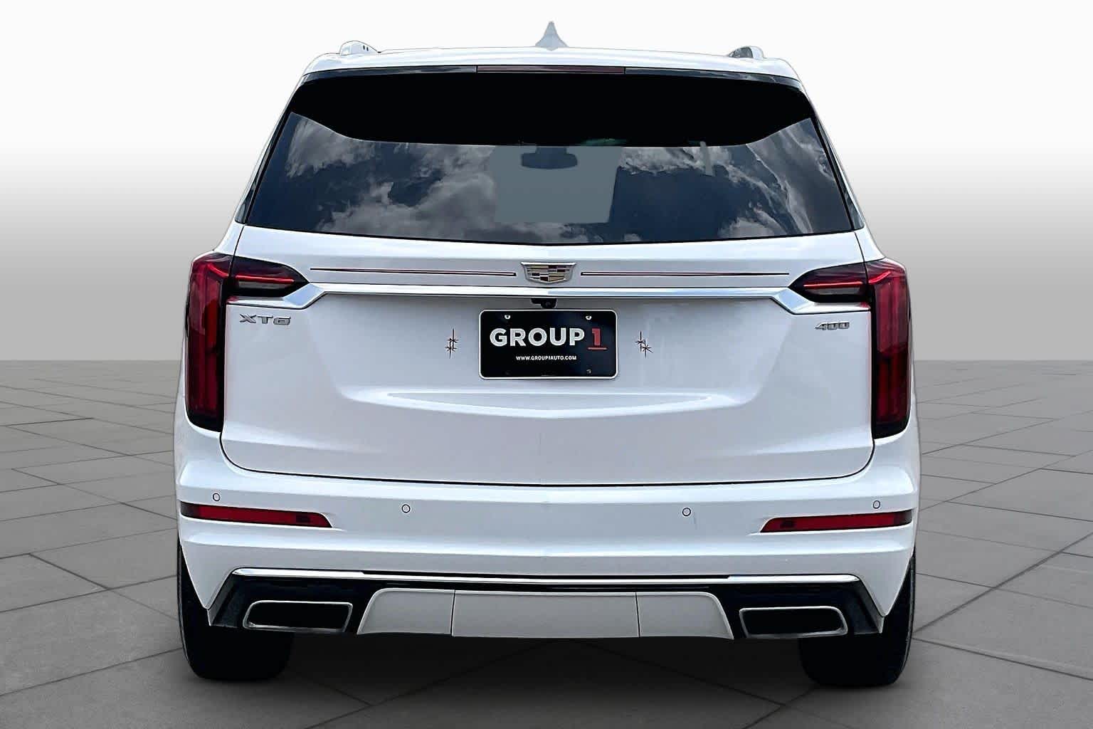 2024 Cadillac XT6 FWD Premium Luxury - 4