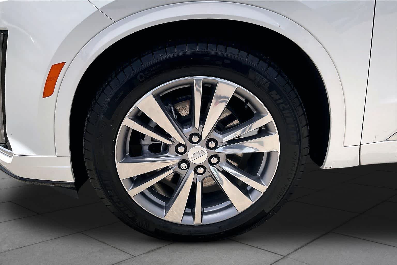 2024 Cadillac XT6 FWD Premium Luxury - 10