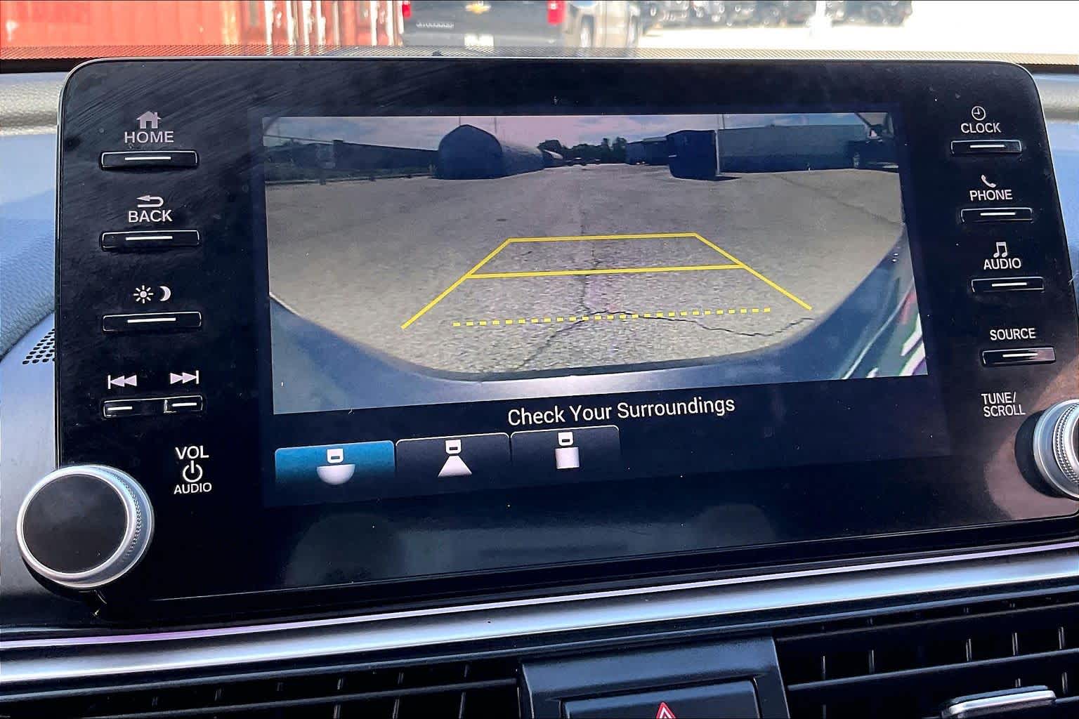 2020 Honda Accord Sedan photo 26 of 34
