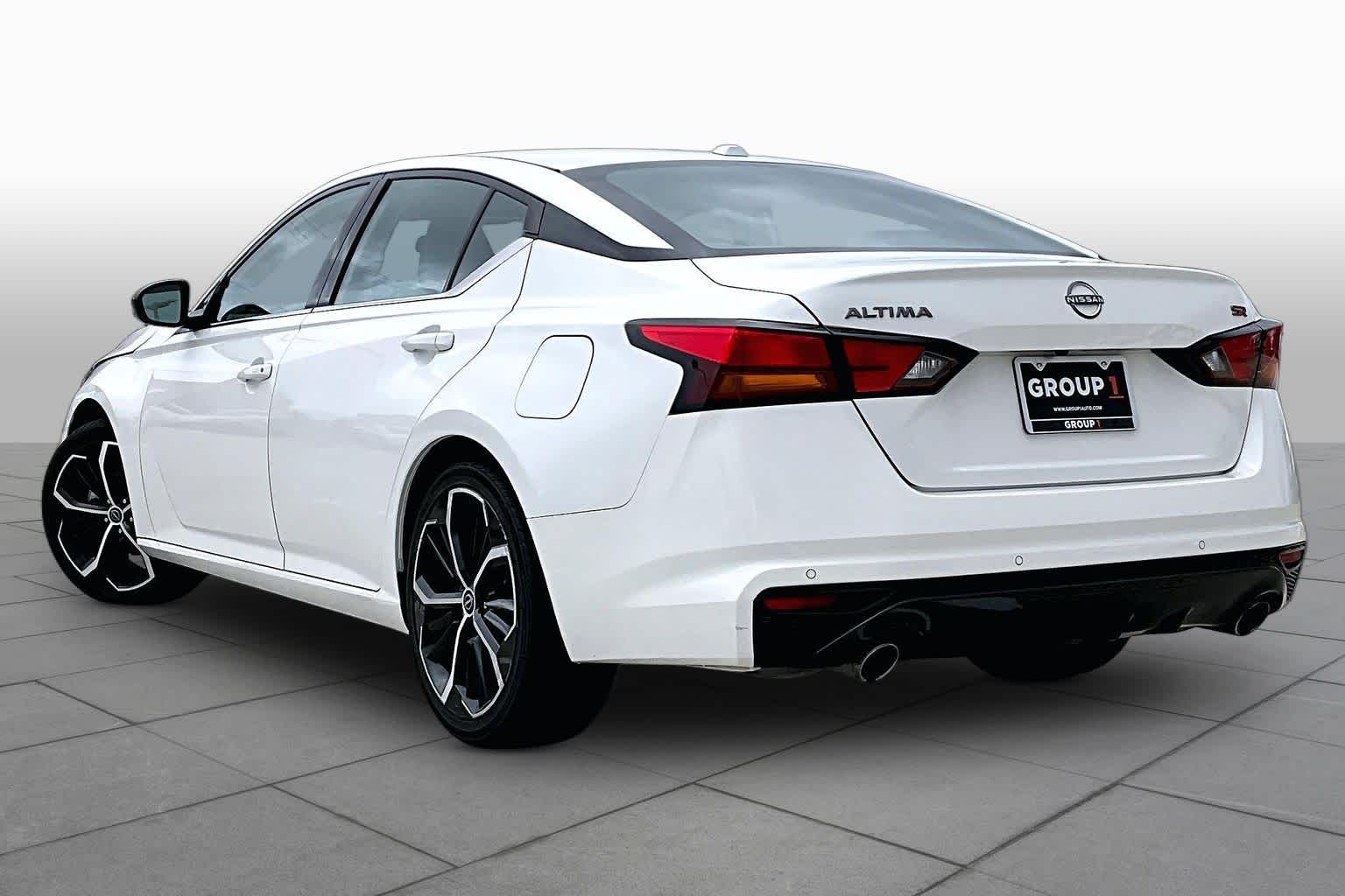 2024 Nissan Altima 2.5 SR Glacier White at HGreg Houston