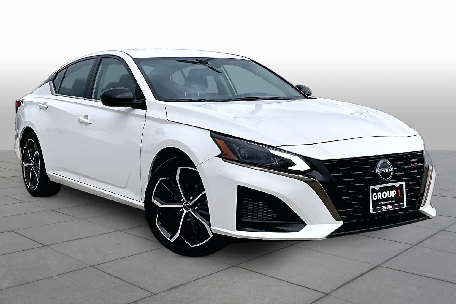 2024 Nissan Altima 2.5 SR Glacier White at HGreg Houston