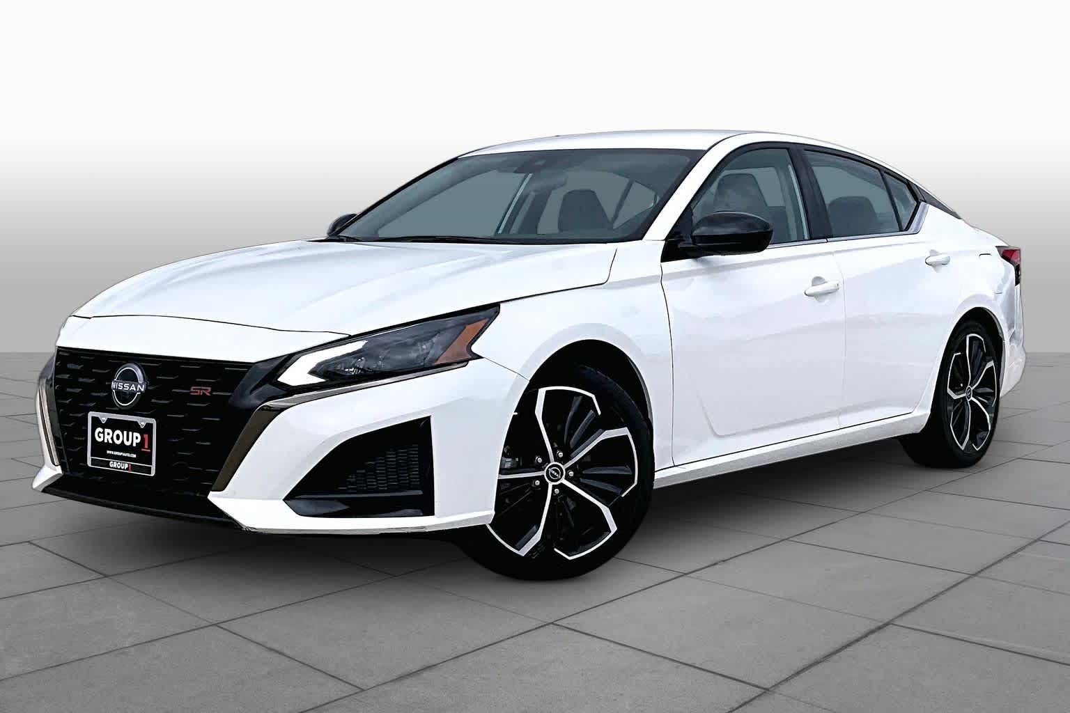 2024 Nissan Altima 2.5 SR Glacier White at HGreg Houston