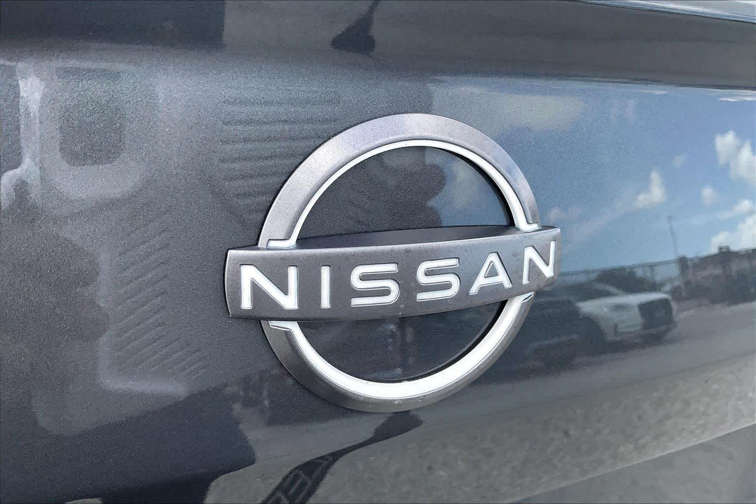 2025 Nissan Altima photo 30 of 33