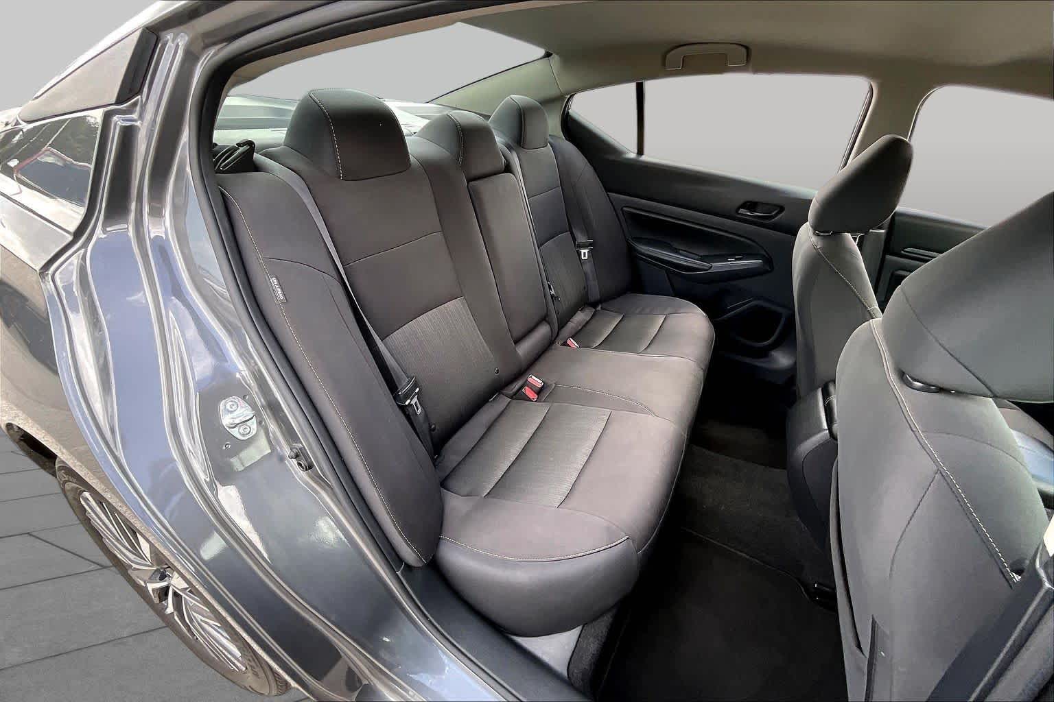 2025 Nissan Altima photo 20 of 33