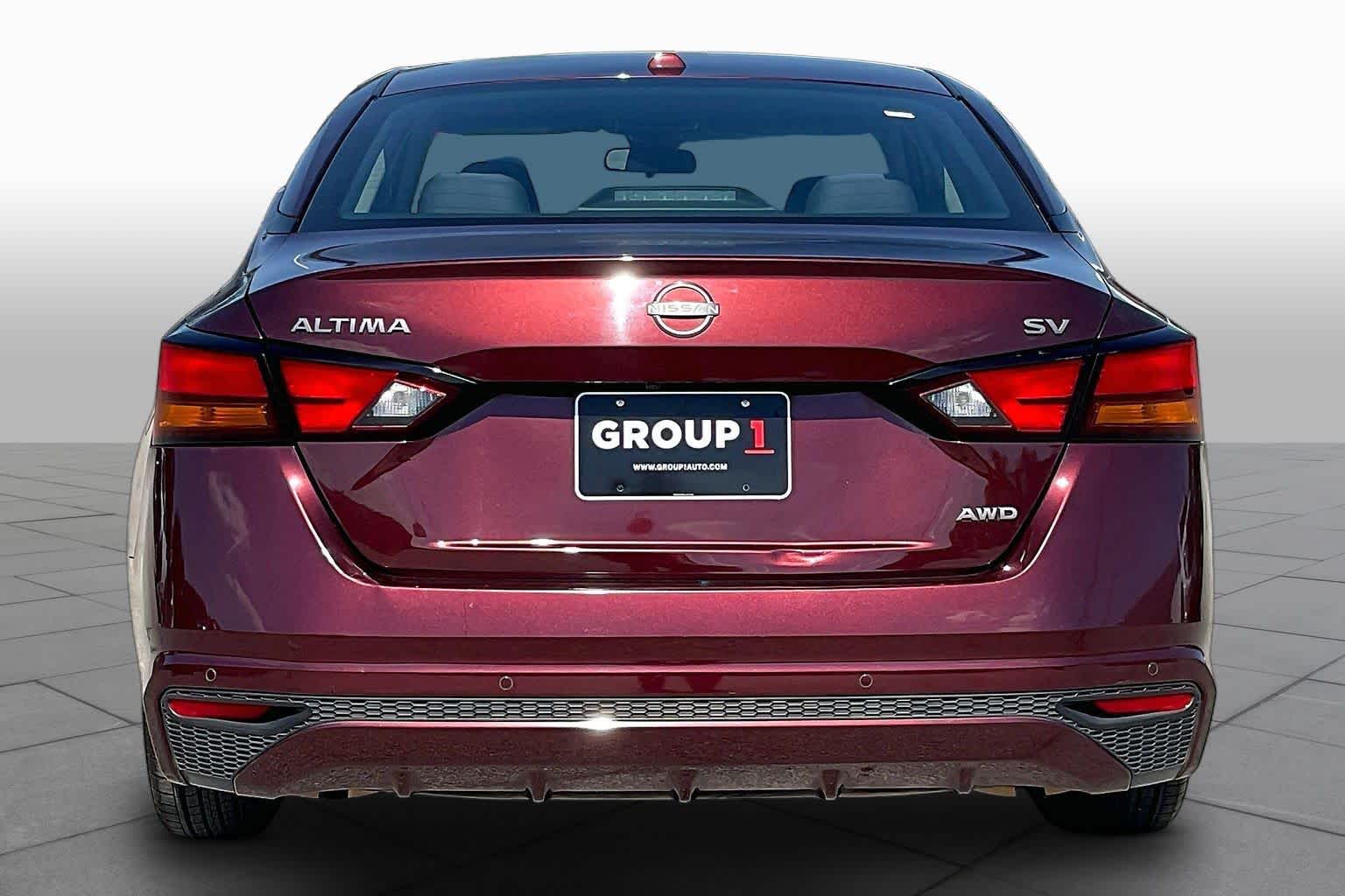 2023 Nissan Altima photo 5 of 34