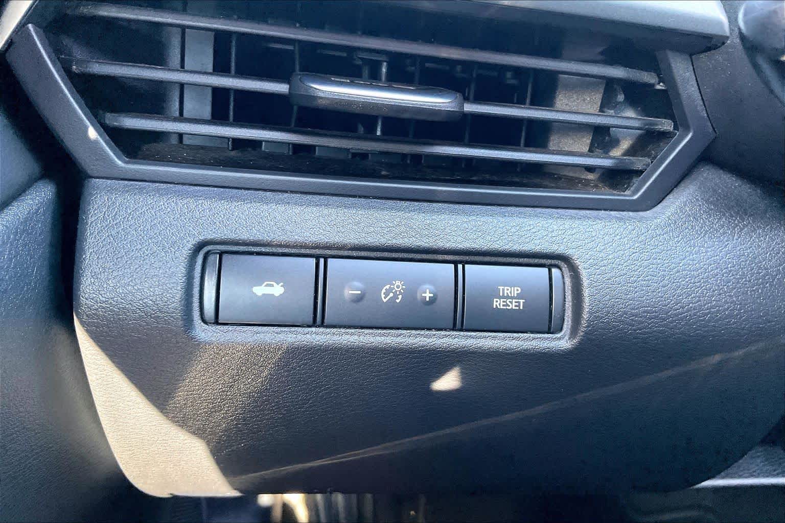 2023 Nissan Altima photo 14 of 34