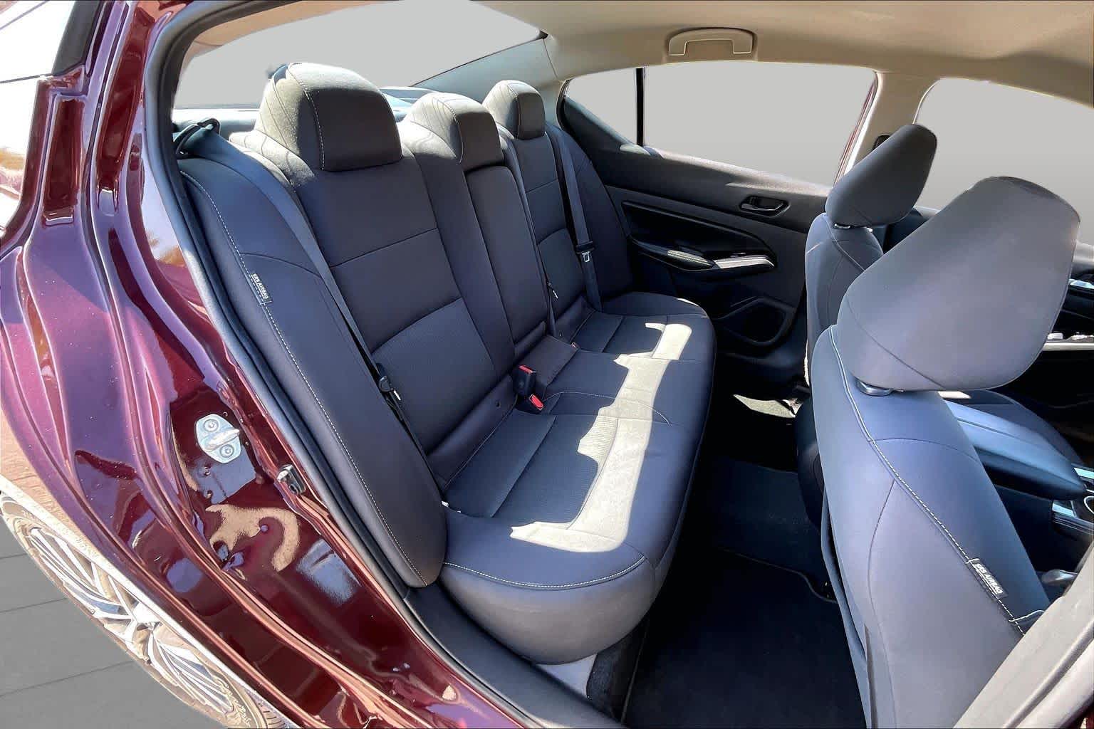 2023 Nissan Altima photo 20 of 34