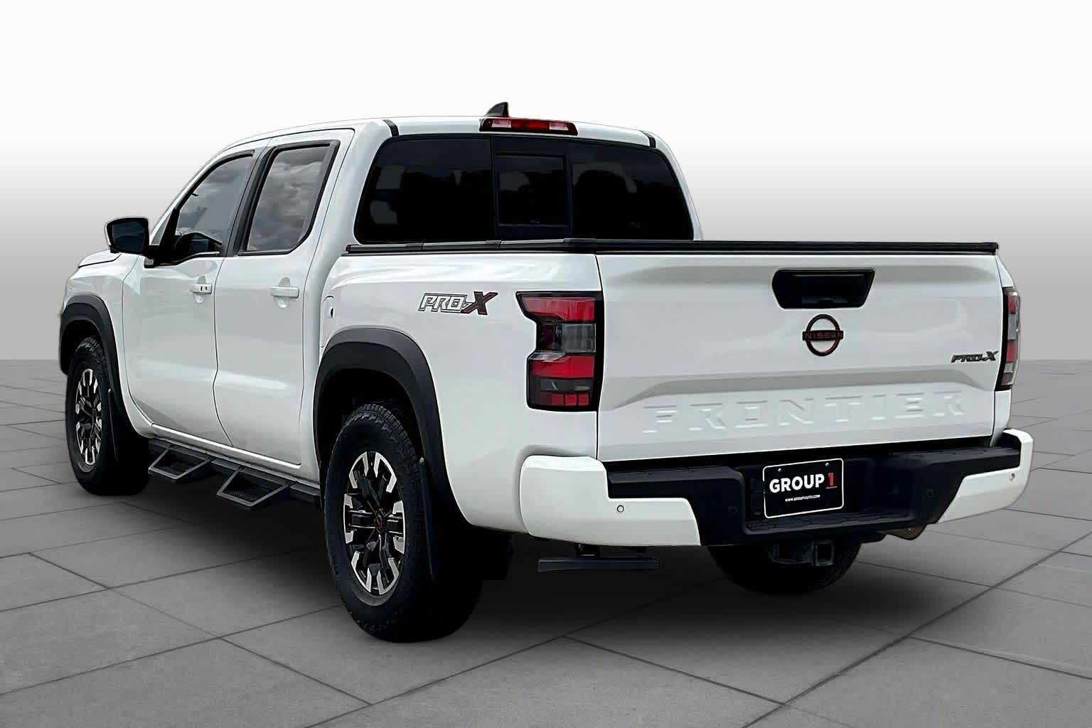 2022 Nissan Frontier PRO-X - 8