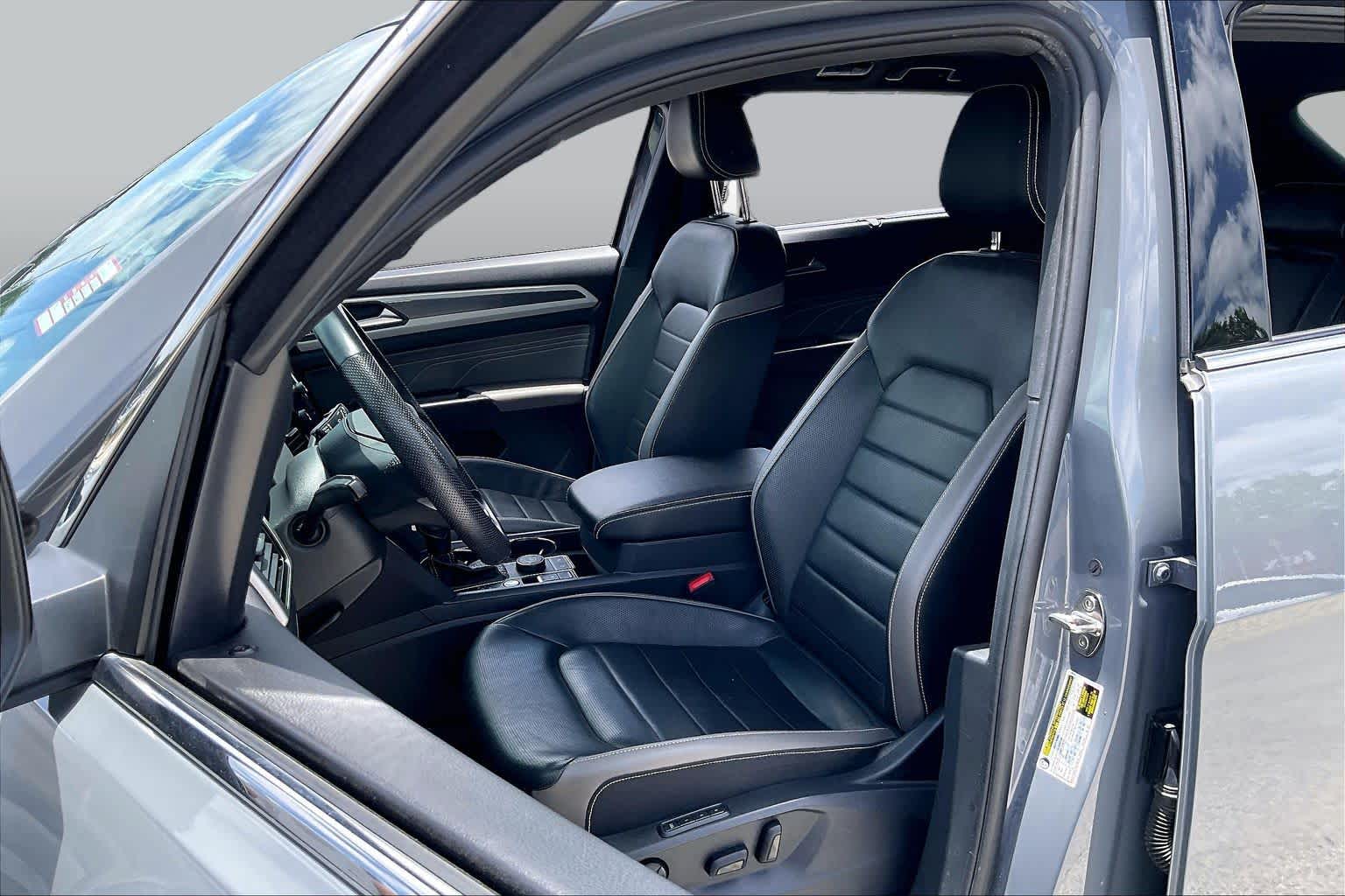 2023 Volkswagen Atlas Cross Sport 3.6L V6 SEL Premium R-Line Pure Gray at AutoNation USA Houston
