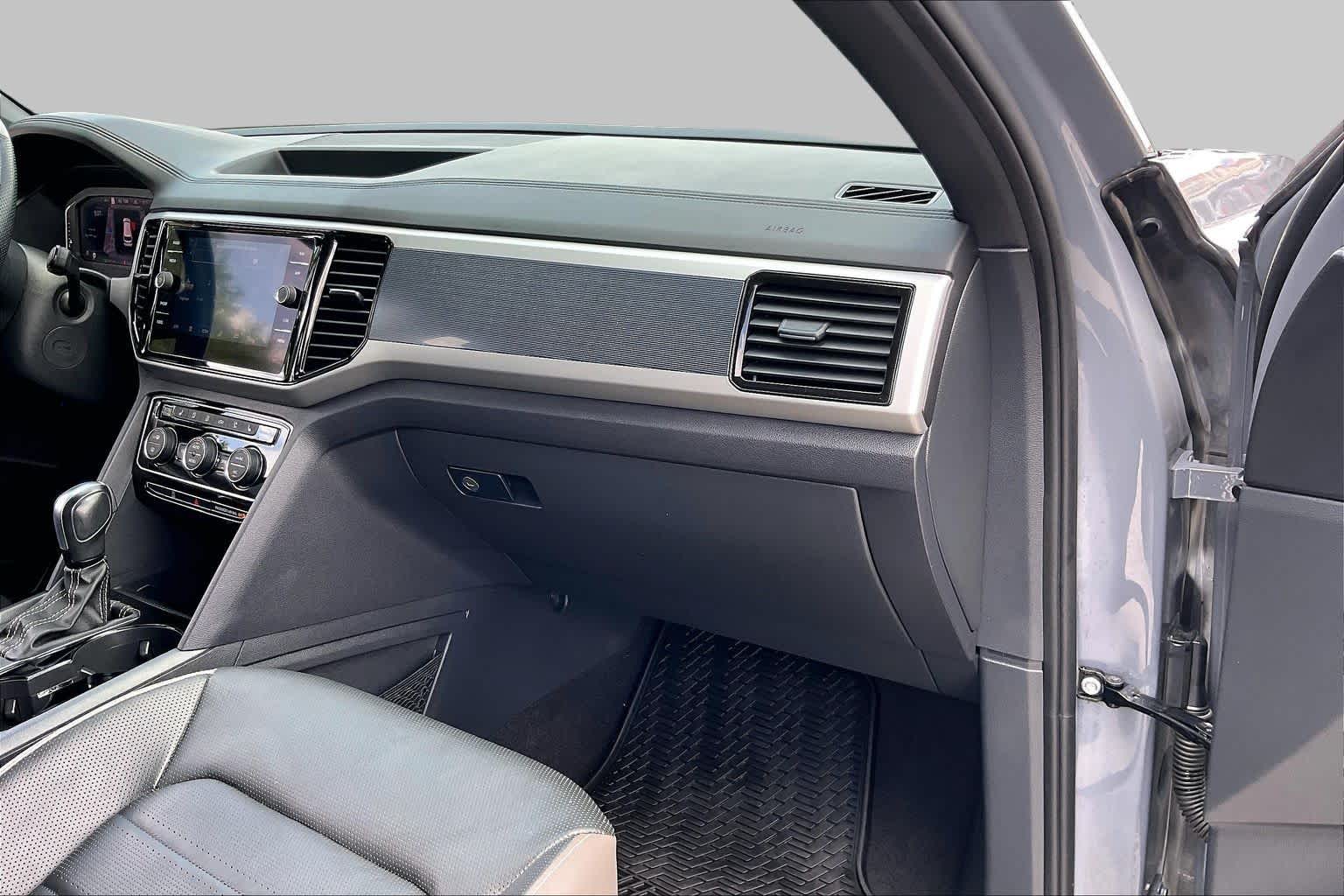 2023 Volkswagen Atlas Cross Sport 3.6L V6 SEL Premium R-Line Pure Gray at AutoNation USA Houston