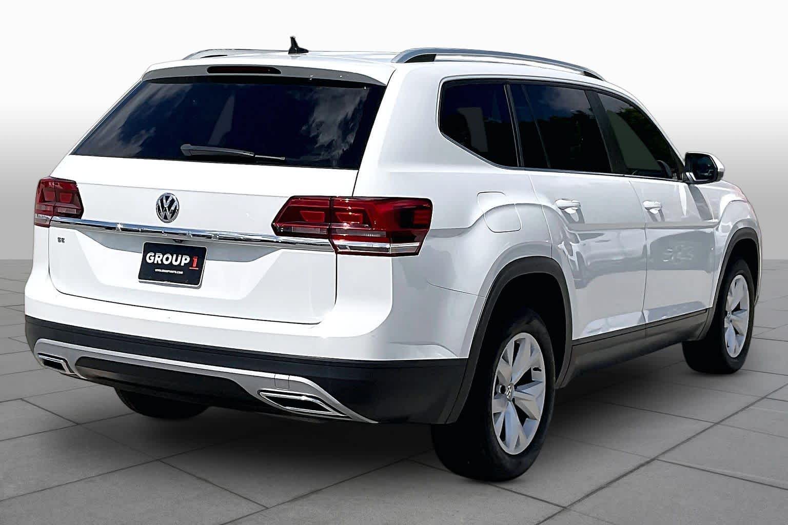 2019 Volkswagen Atlas 2.0T SE w/Technology Pure White at Westside Kia