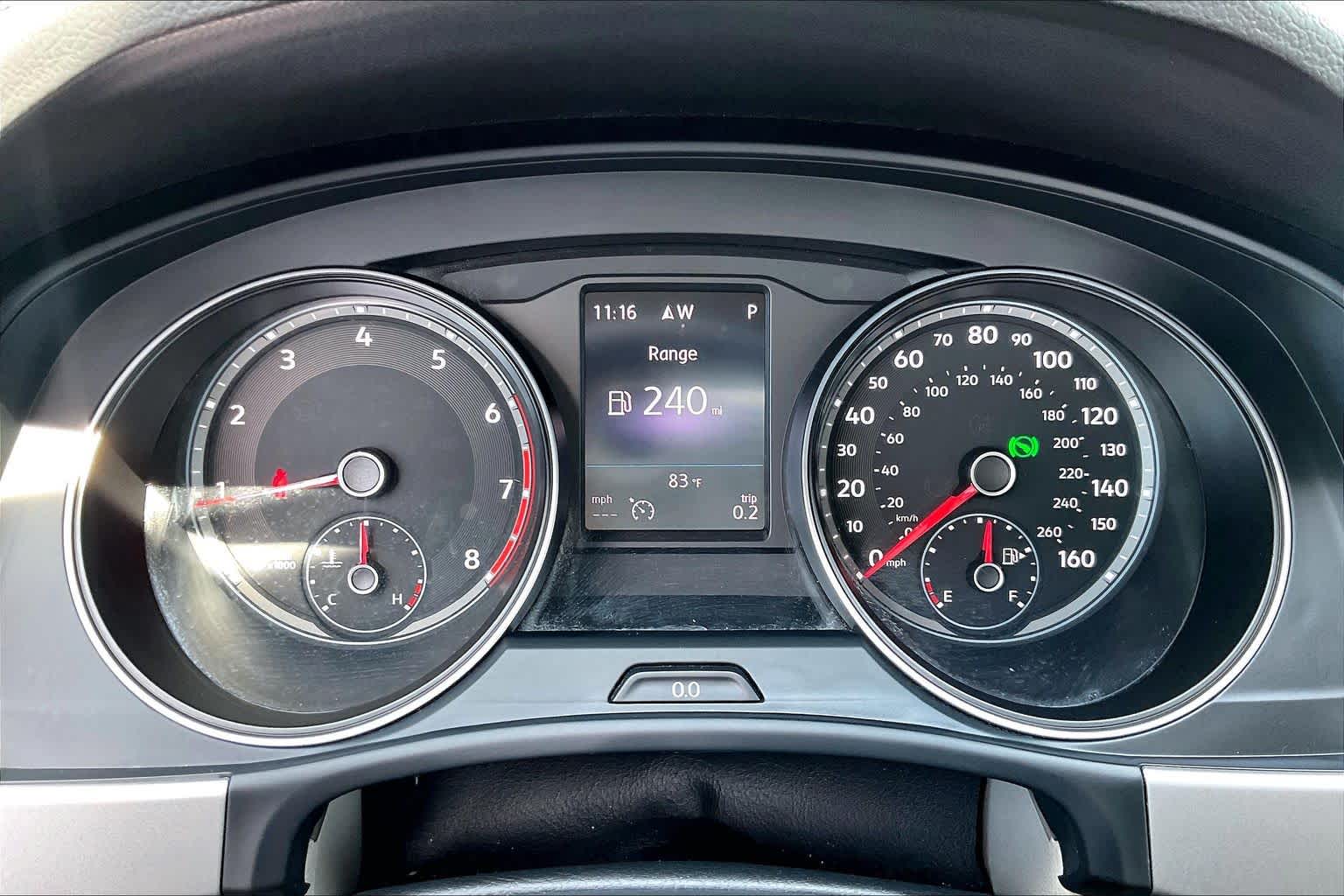 2019 Volkswagen Atlas 2.0T SE w/Technology Pure White at Westside Kia