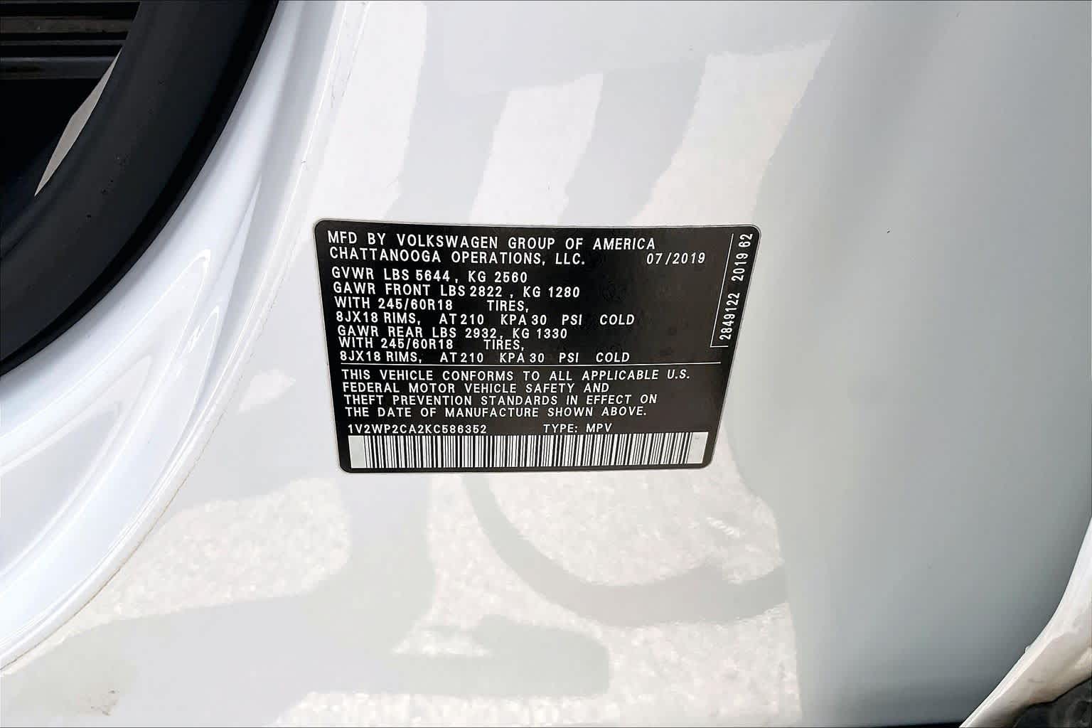 2019 Volkswagen Atlas 2.0T SE w/Technology Pure White at Westside Kia