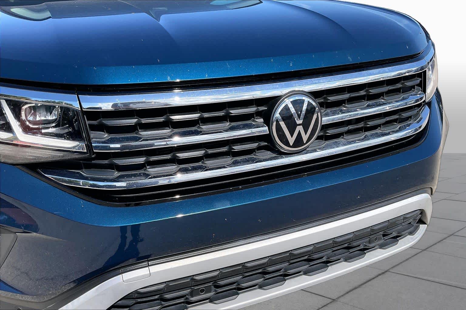 2023 Volkswagen Atlas photo 30 of 37