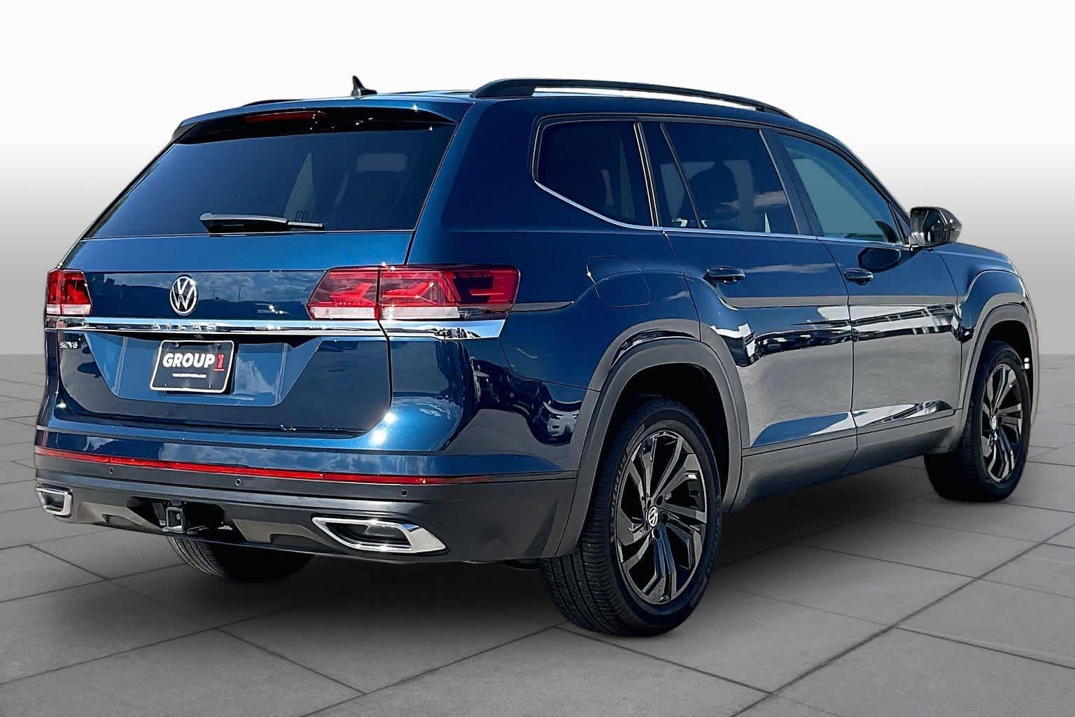 2023 Volkswagen Atlas photo 13 of 37