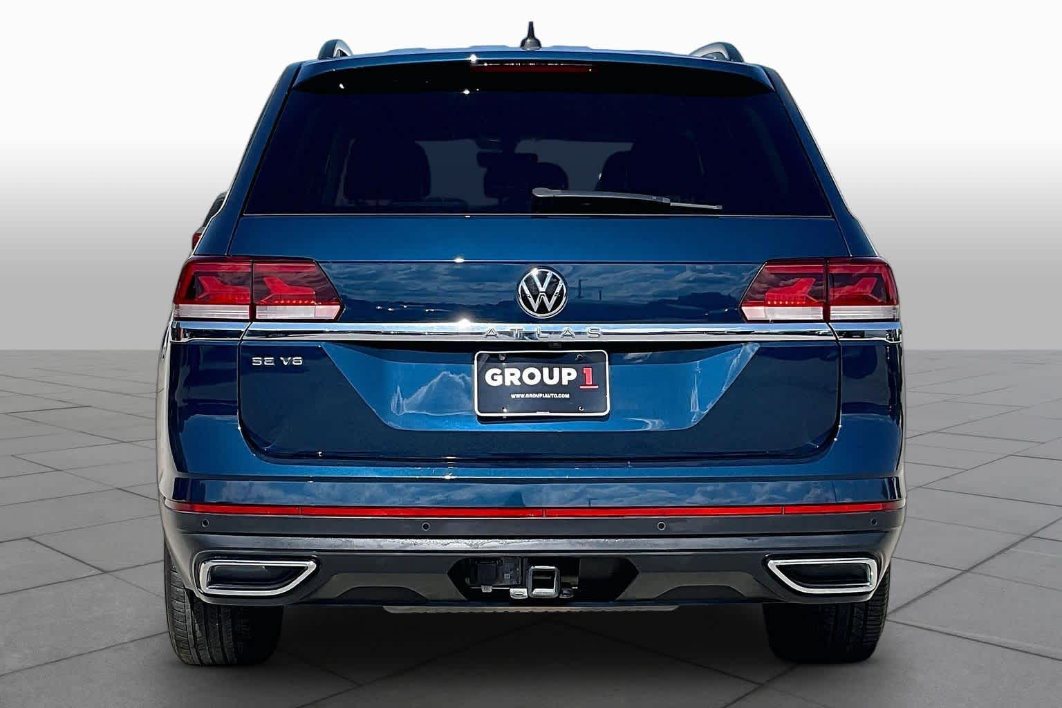 2023 Volkswagen Atlas photo 5 of 37
