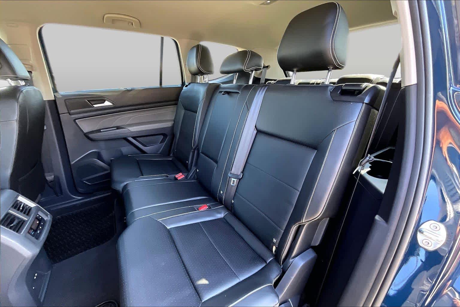 2023 Volkswagen Atlas photo 20 of 37