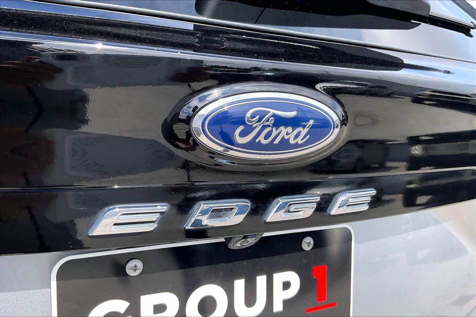 2021 Ford Edge photo 30 of 34