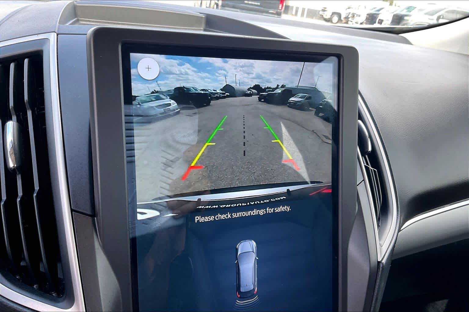2021 Ford Edge photo 26 of 34