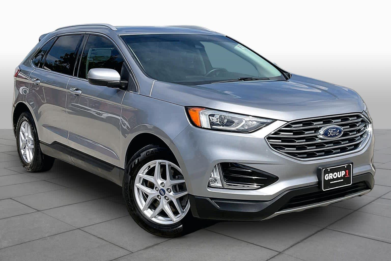 2021 Ford Edge photo 3 of 34
