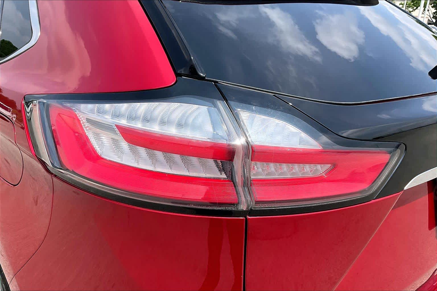 2020 Ford Edge SEL Rapid Red Metallic Tinted Clearcoat at Tomball Ford
