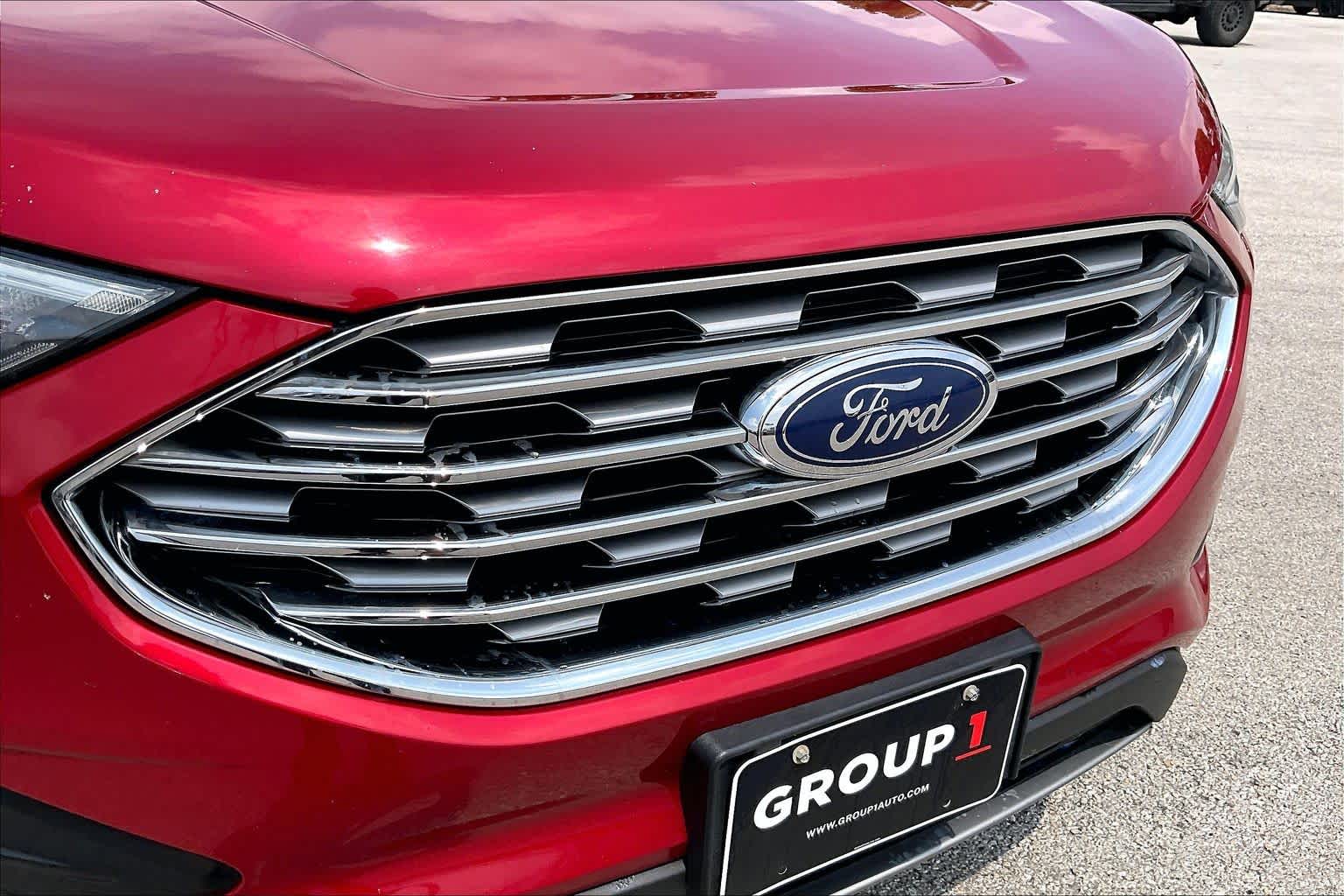 2020 Ford Edge SEL Rapid Red Metallic Tinted Clearcoat at Tomball Ford