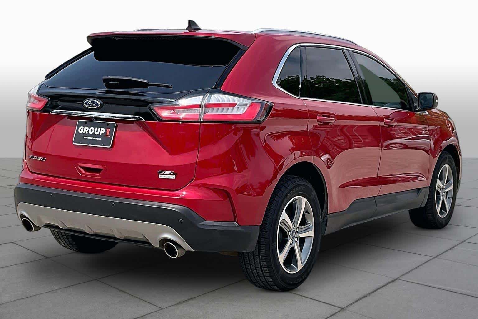 2020 Ford Edge SEL Rapid Red Metallic Tinted Clearcoat at Tomball Ford