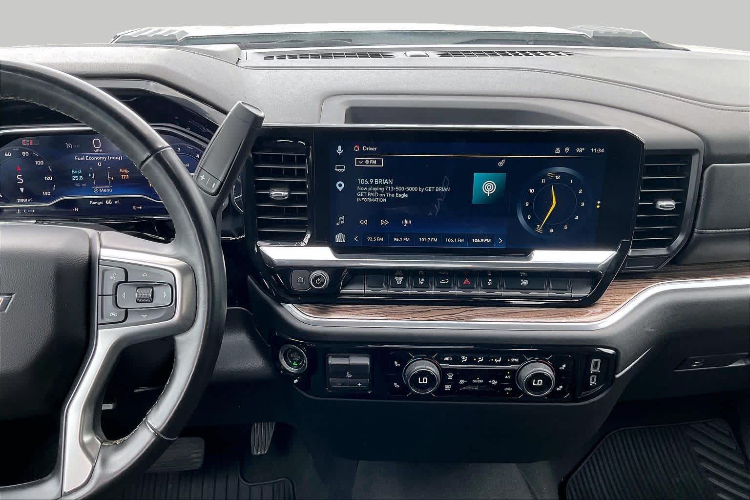 2025 Chevrolet Silverado 2500HD photo 7 of 32