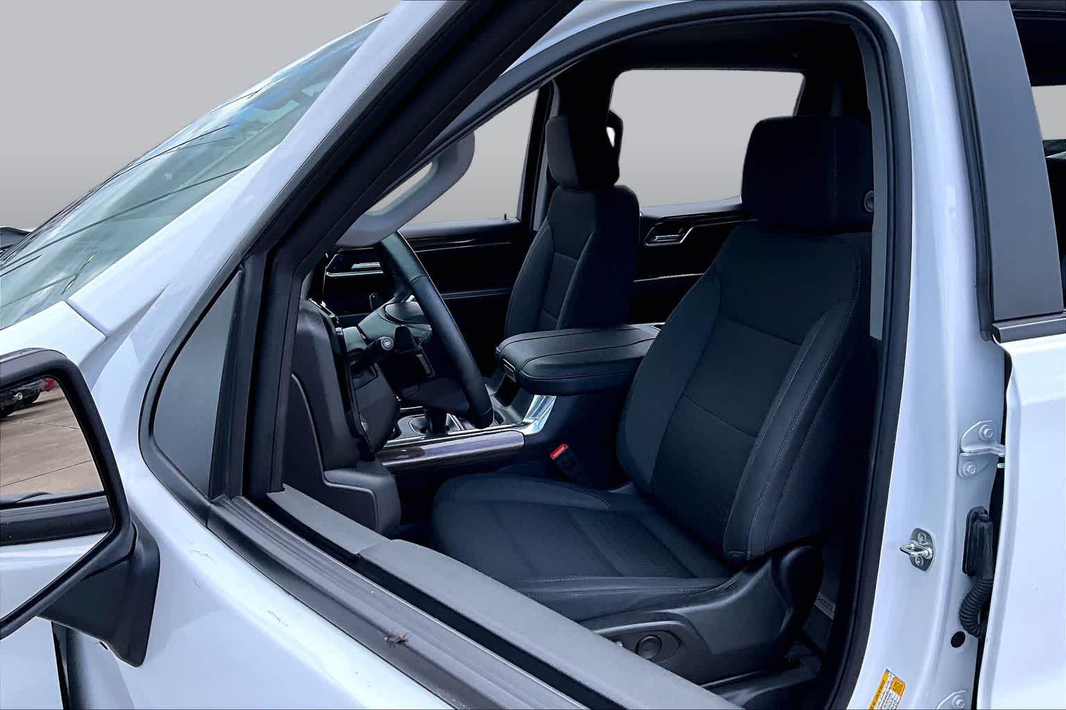 2025 Chevrolet Silverado 1500 RST - 11