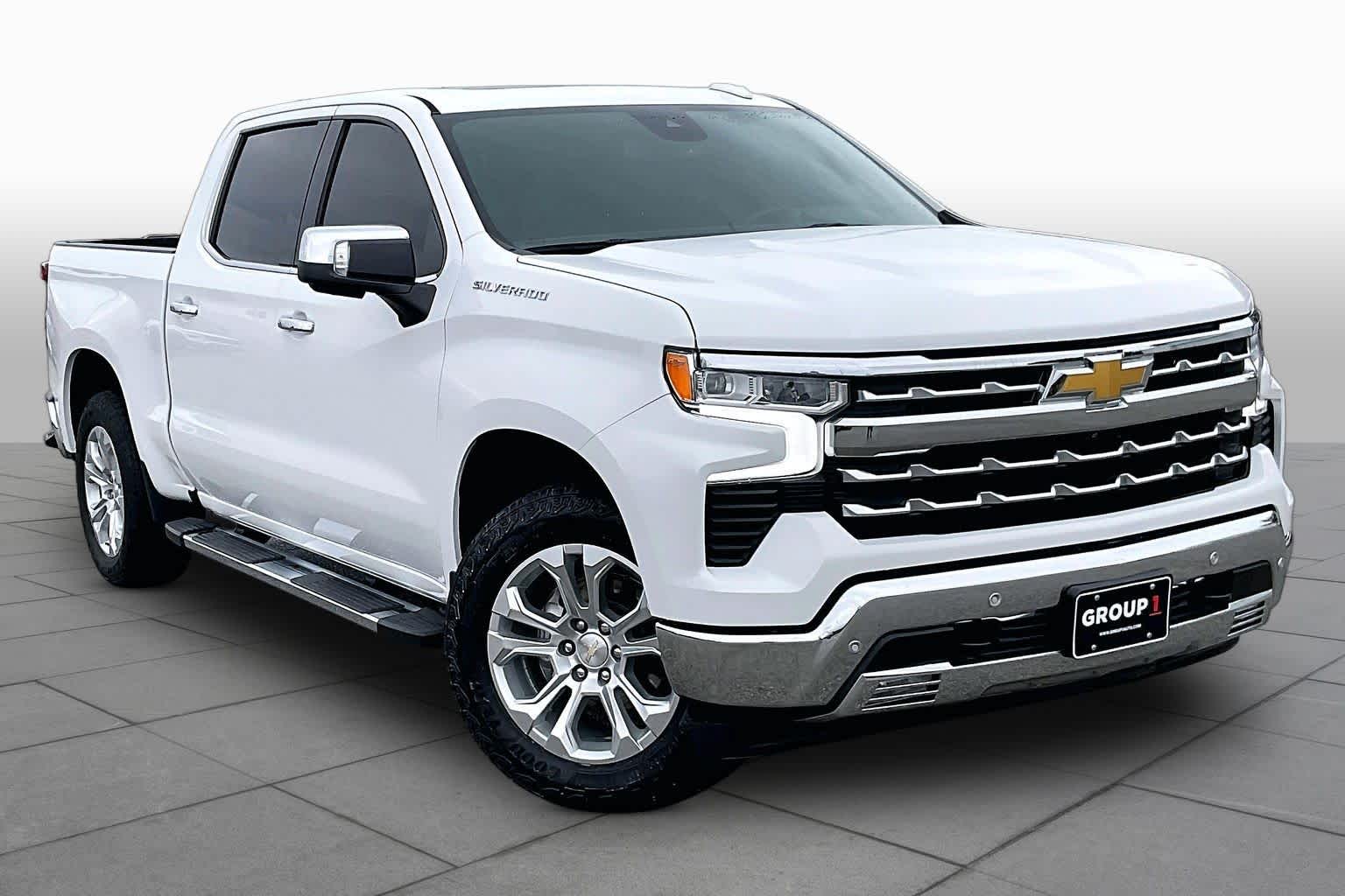2023 Chevrolet Silverado 1500 photo 2 of 34