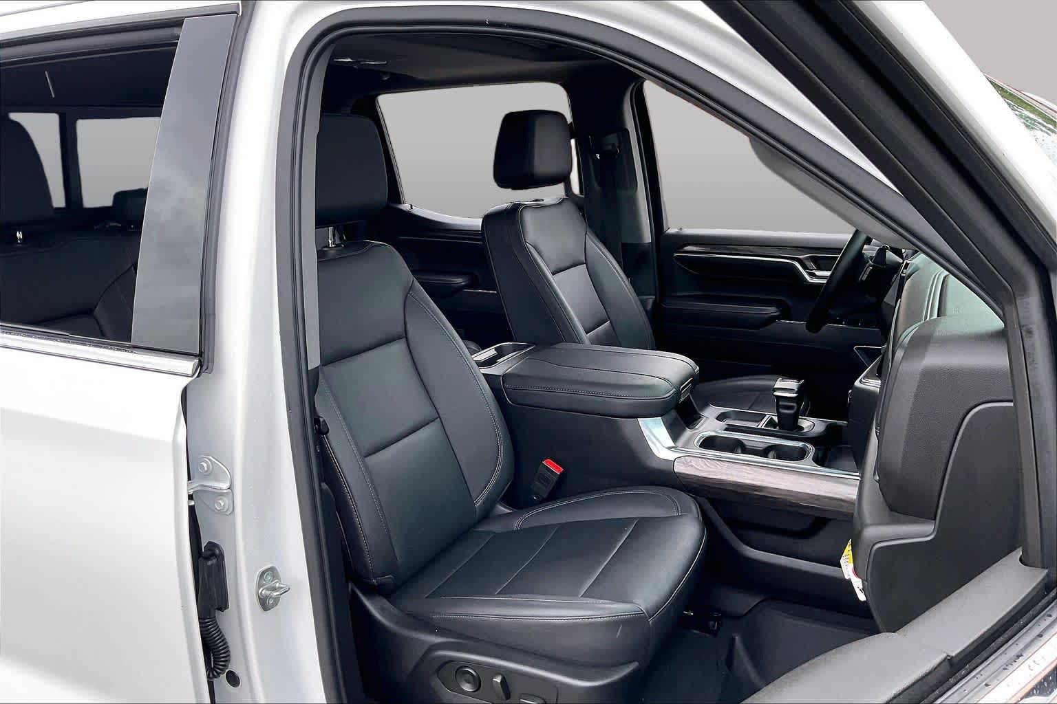 2023 Chevrolet Silverado 1500 photo 8 of 34