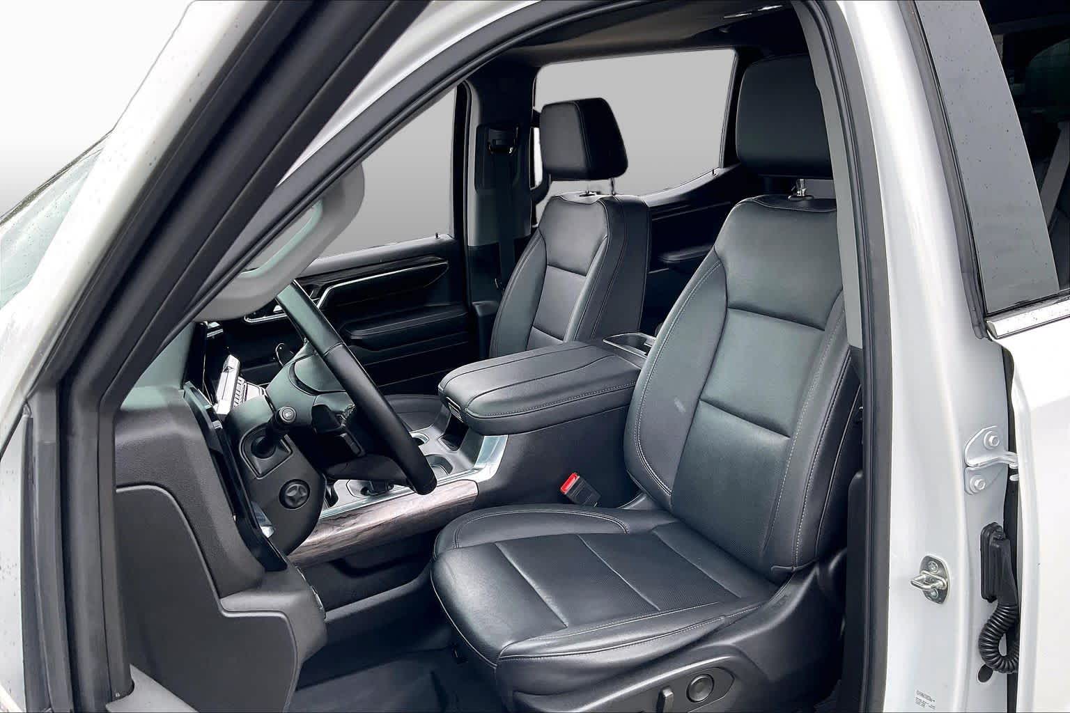 2023 Chevrolet Silverado 1500 photo 7 of 34