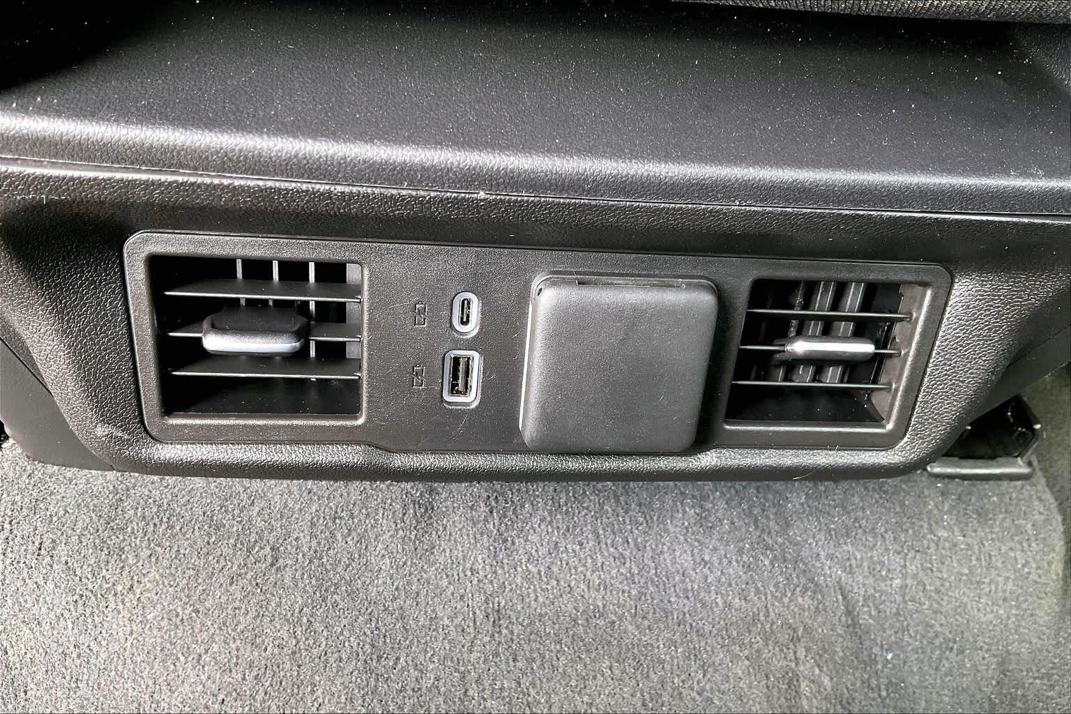 2026 Chevrolet Silverado 1500 photo 29 of 32