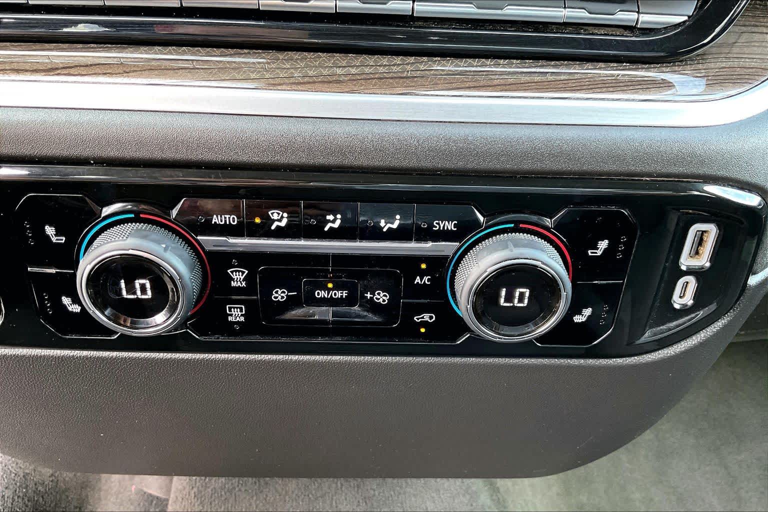 2026 Chevrolet Silverado 1500 photo 31 of 32
