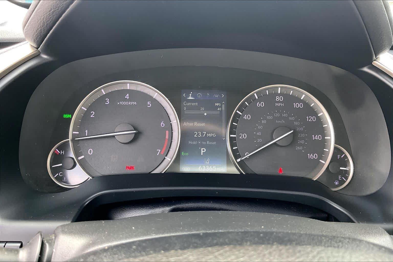 2022 Lexus RX 350 photo 8 of 8