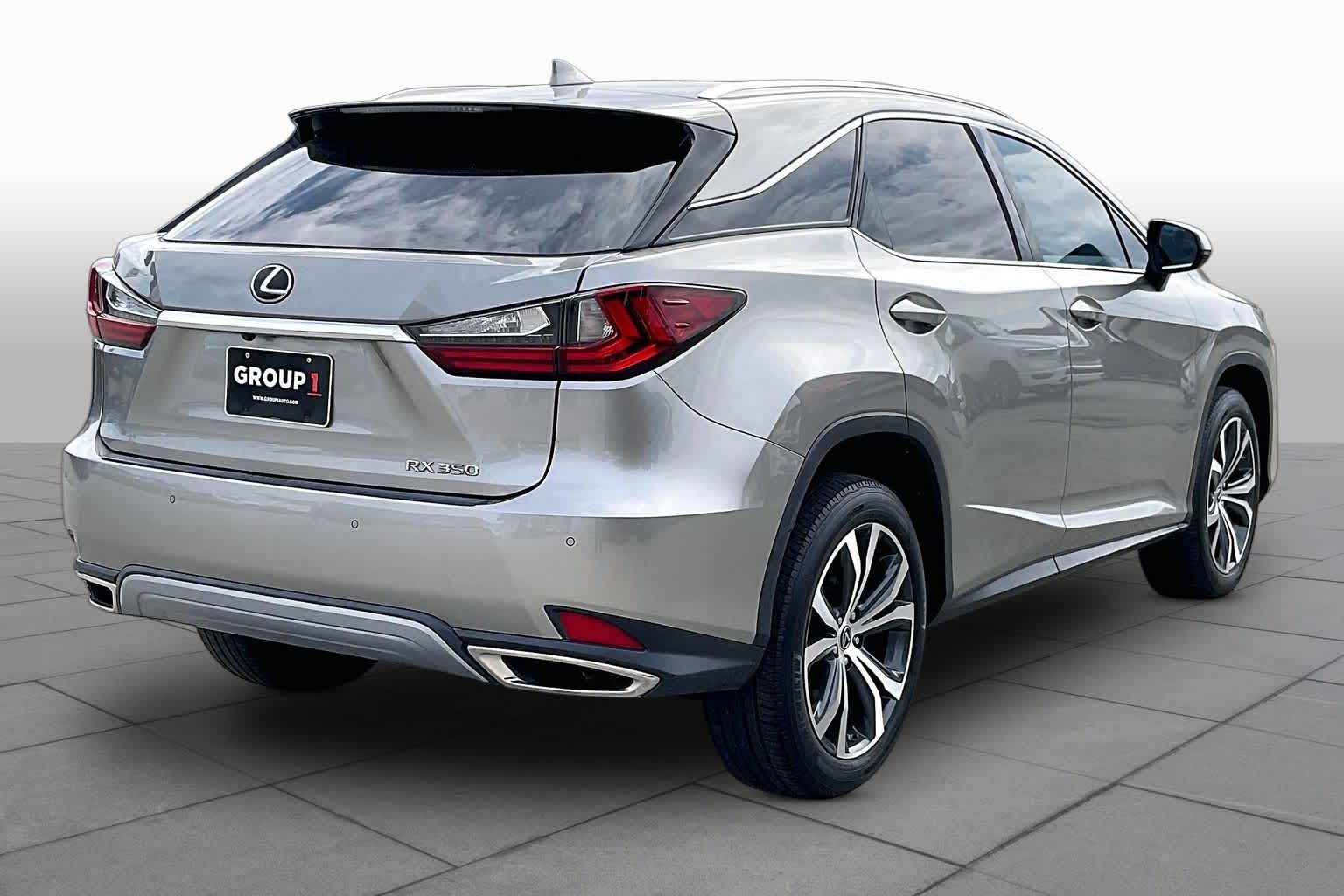 2022 Lexus RX 350 photo 12 of 34