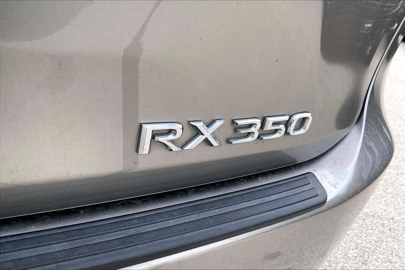 2022 Lexus RX 350 photo 3 of 8