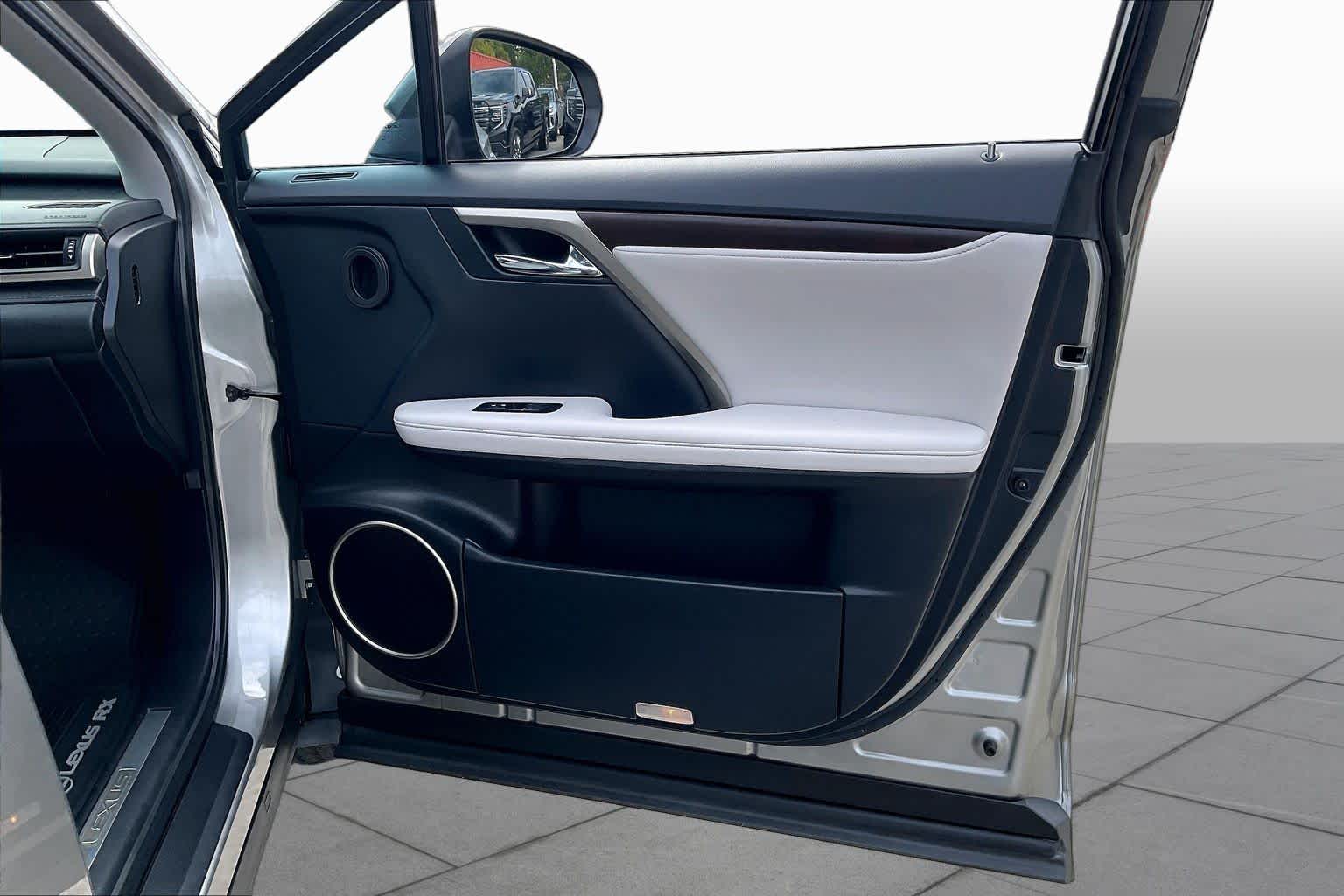 2022 Lexus RX 350 photo 22 of 34