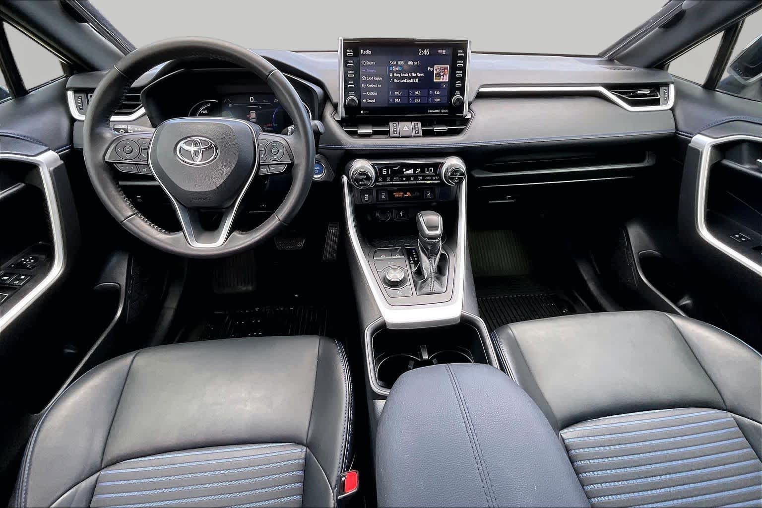 2022 Toyota RAV4 photo 15 of 34