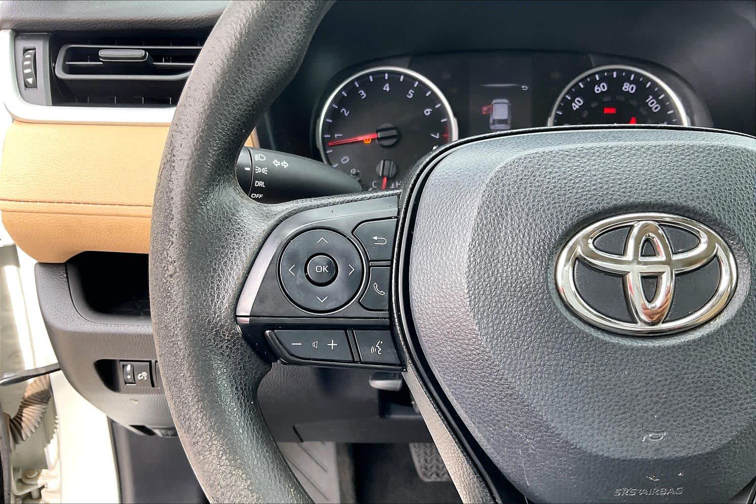2022 Toyota RAV4 photo 22 of 33