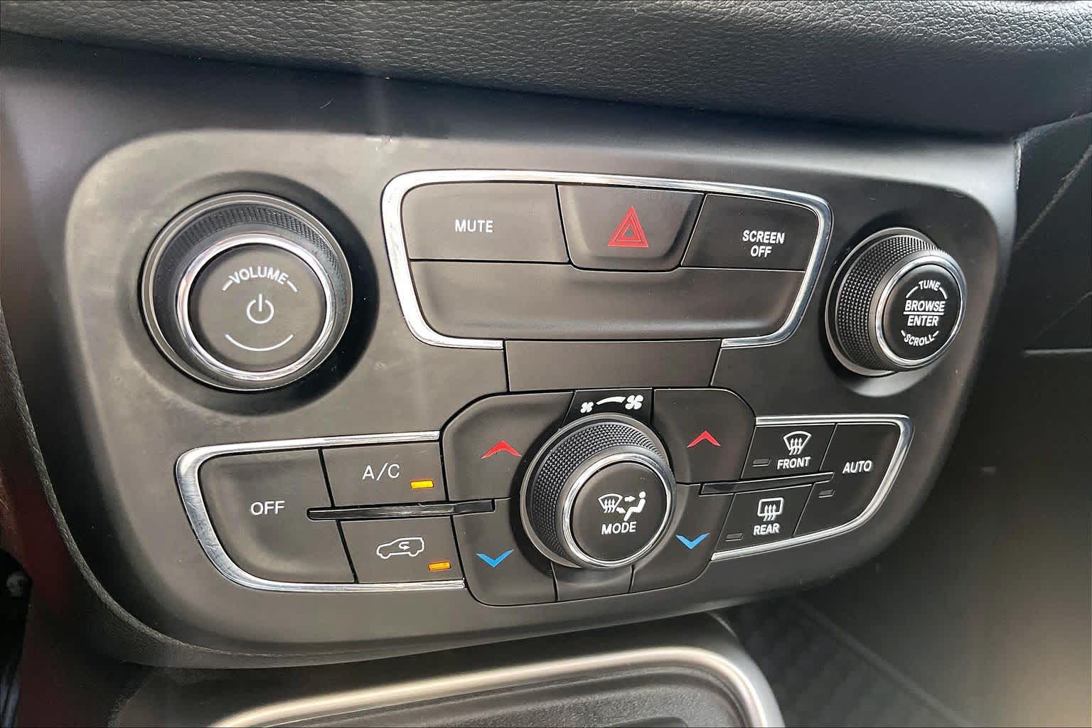 2019 Jeep Compass Latitude Billet Silver Metallic Clear Coat at Baytown Ford
